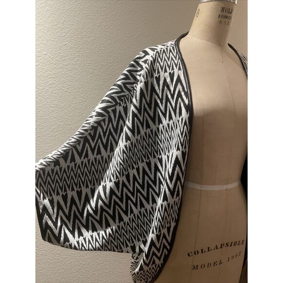 tart collections, geometric print long open sweater, size XS/S, NWT - Picture 2 of 9